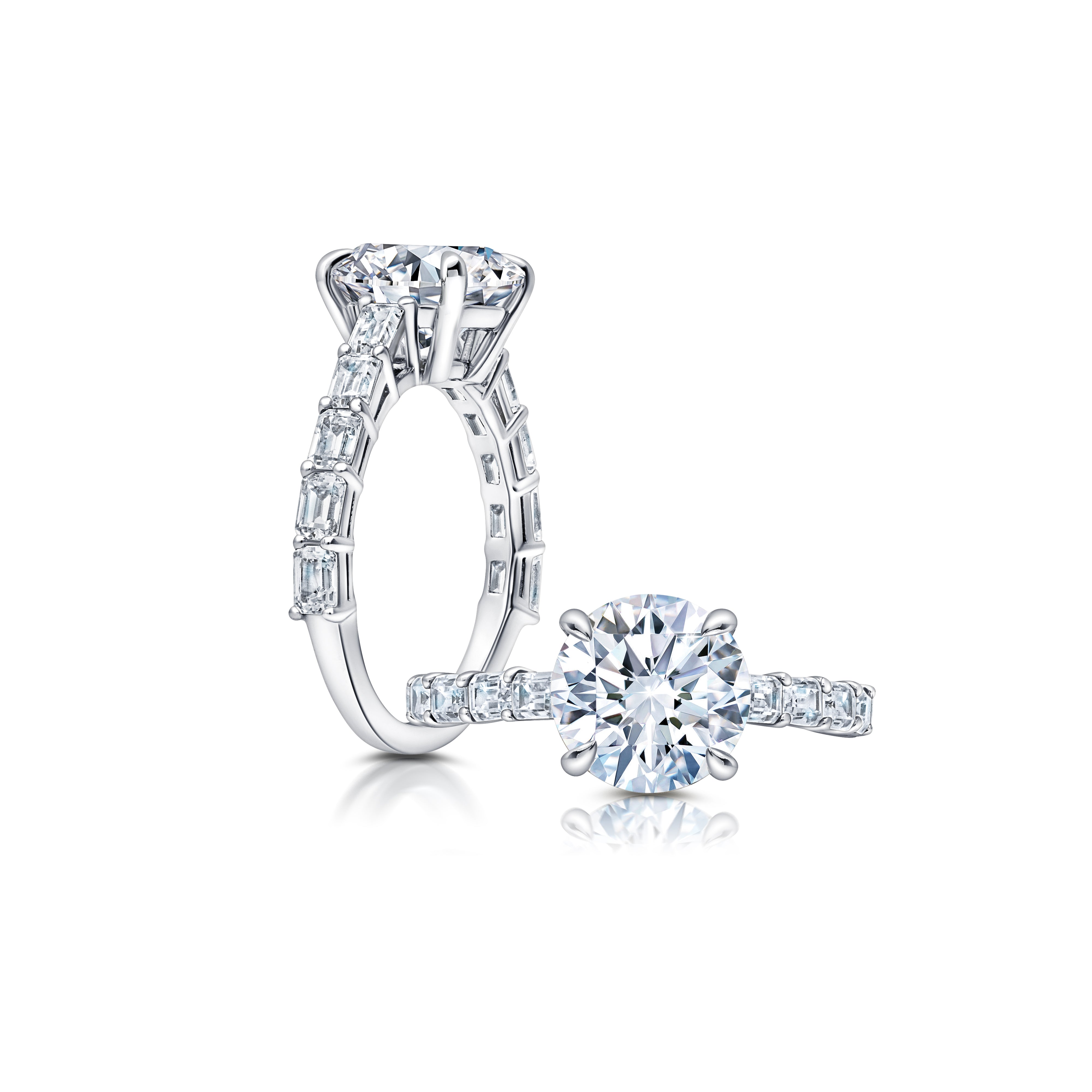 Climbing diamonds lead up to a showstopper center WSM687_4DiaY