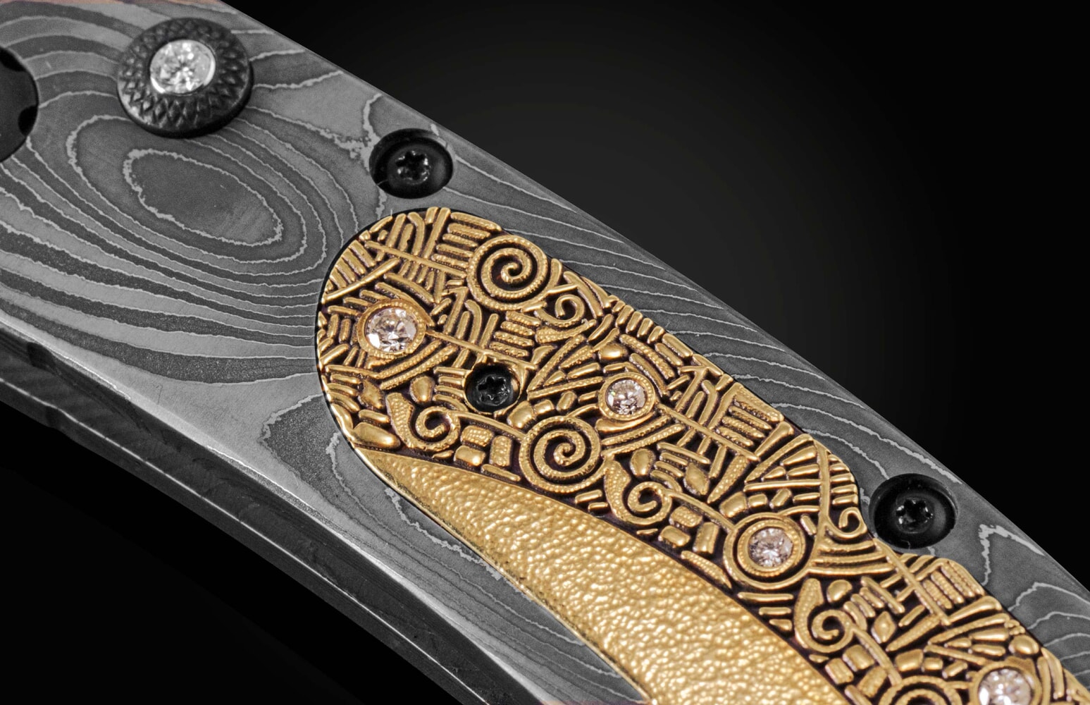 William Henry Folding knife featuring 18K gold scales with inset diamonds B05 SEPKUS