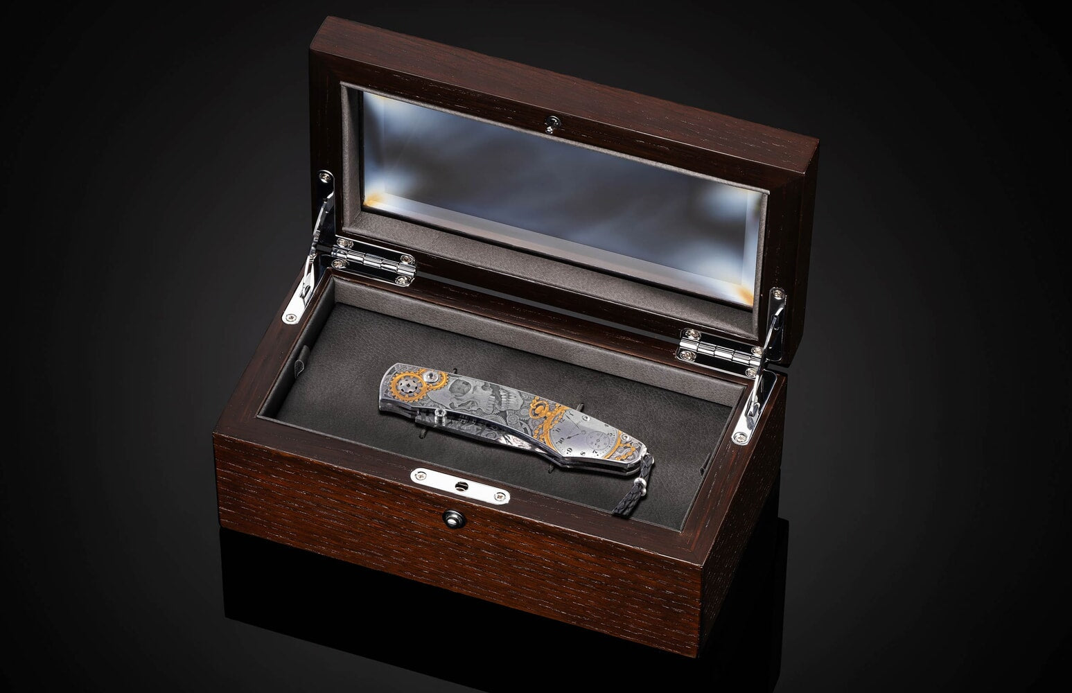 William Henry Hand-engraved knife with 24K gold and hand-forged damascus blade B12 TIMEKEEPER