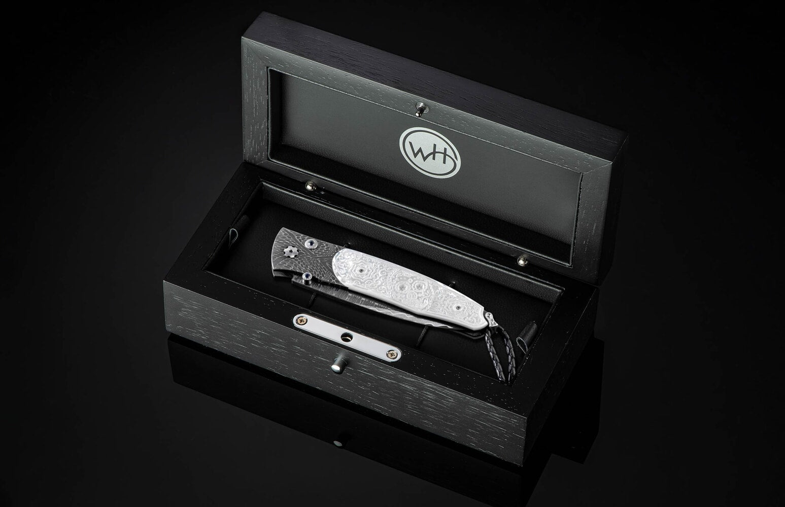 William Henry Damascus pocket knife with carved pearl scales and 'Wave' damascus blade B30 SUGAR SKULL