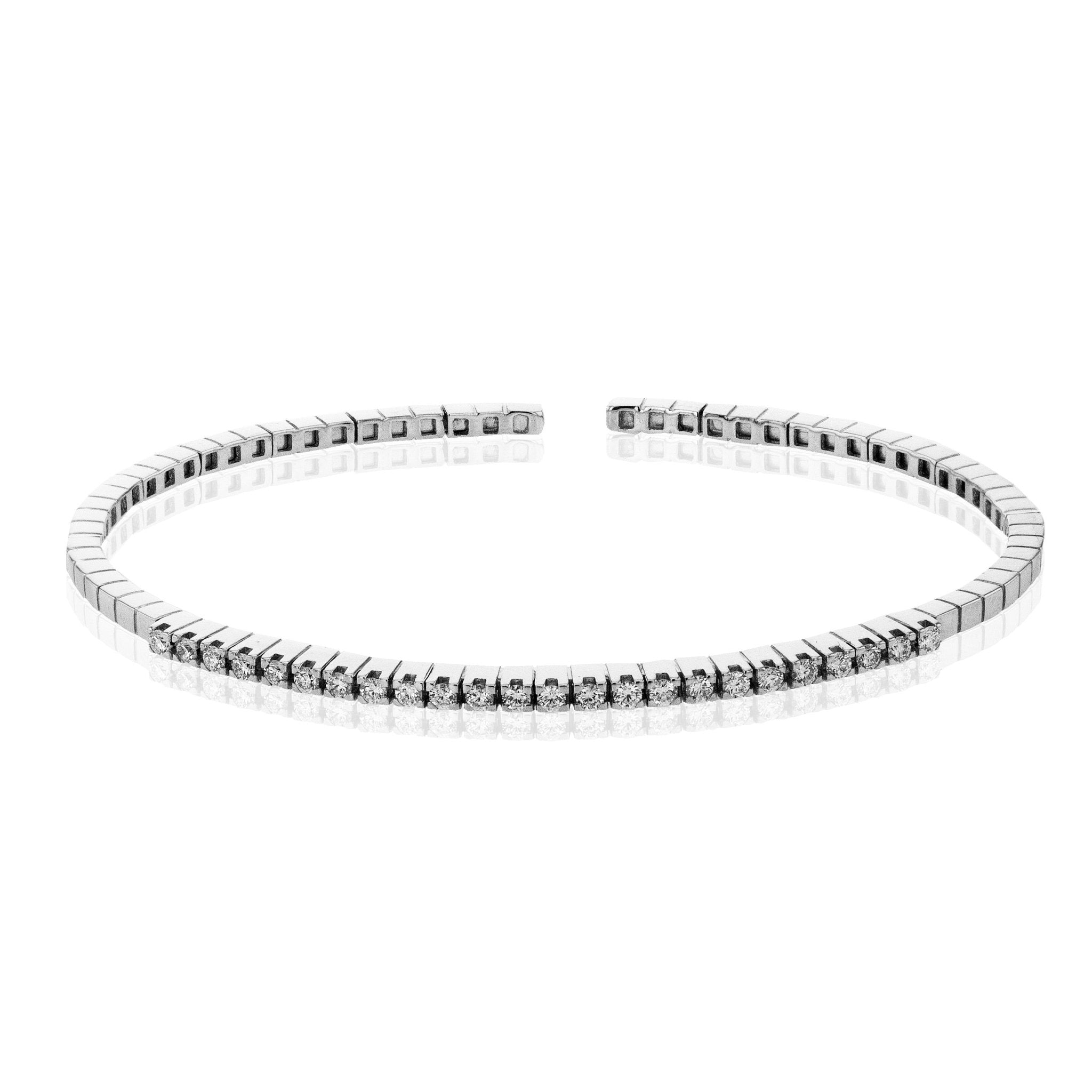 Bangle in 18k Gold with Diamonds