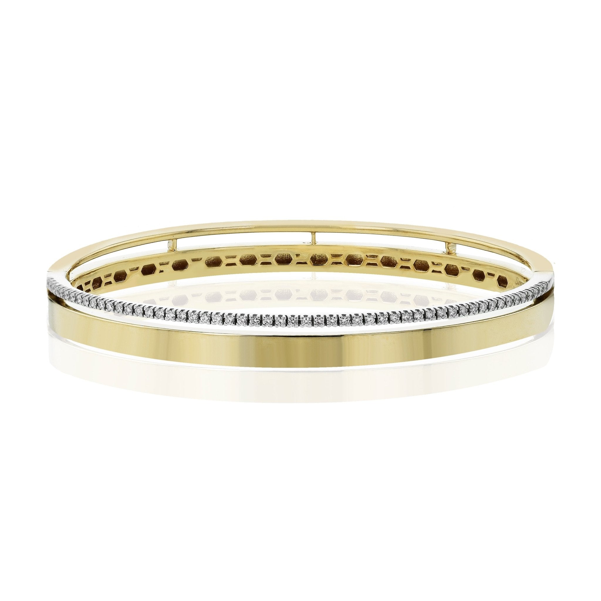 Bangle in 18k Gold with Diamonds