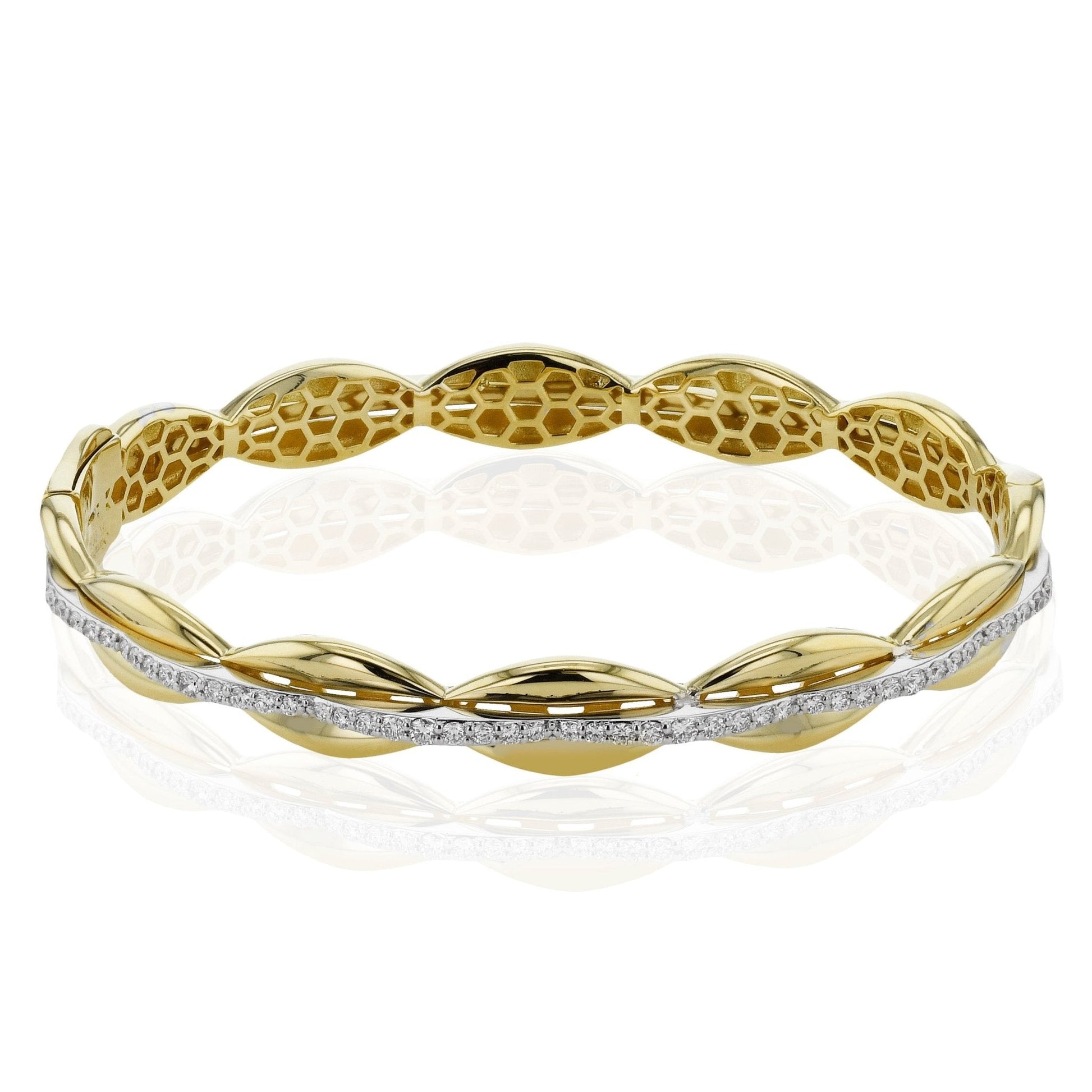 Bangle in 18k Gold with Diamonds