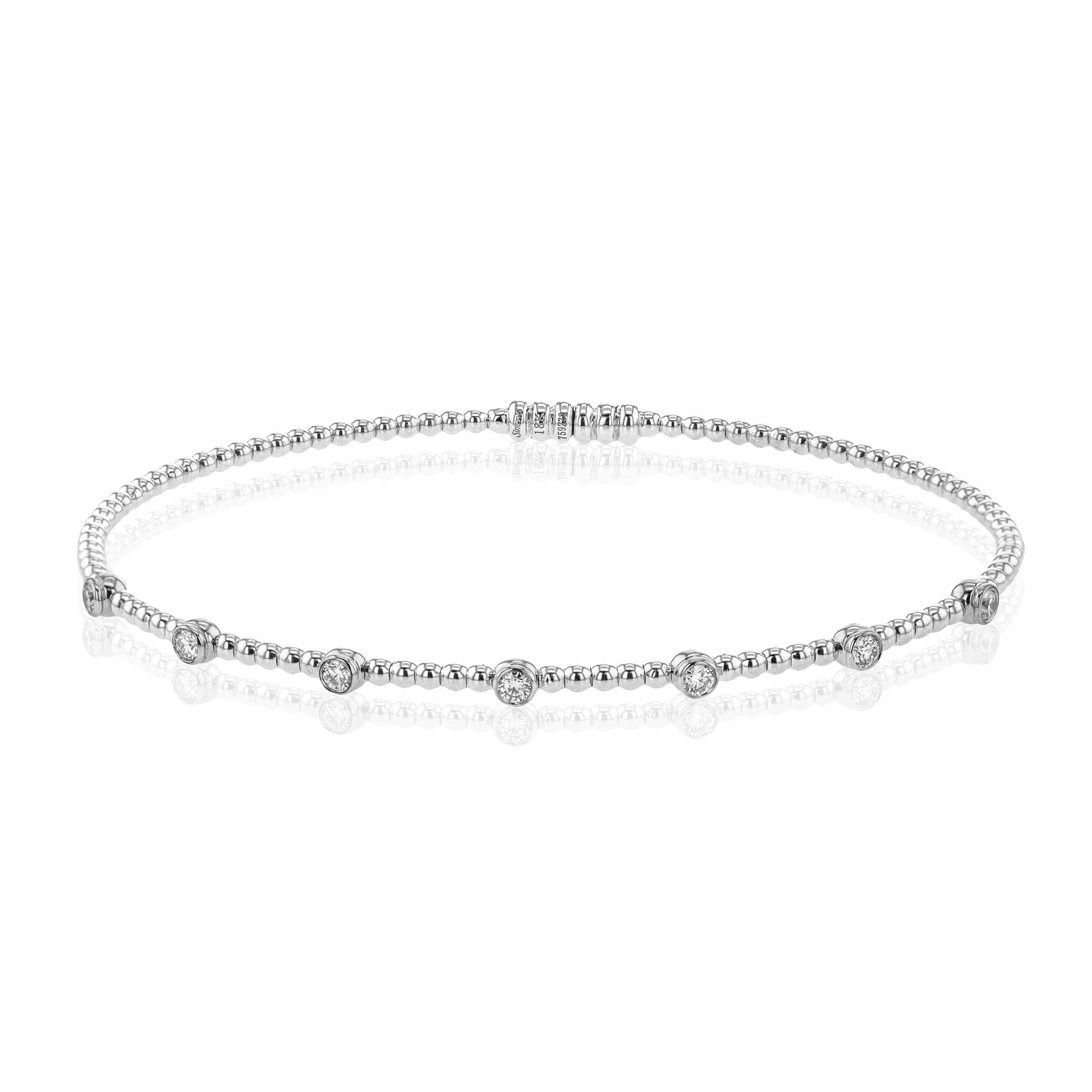 Bangle in 18k Gold with Diamonds