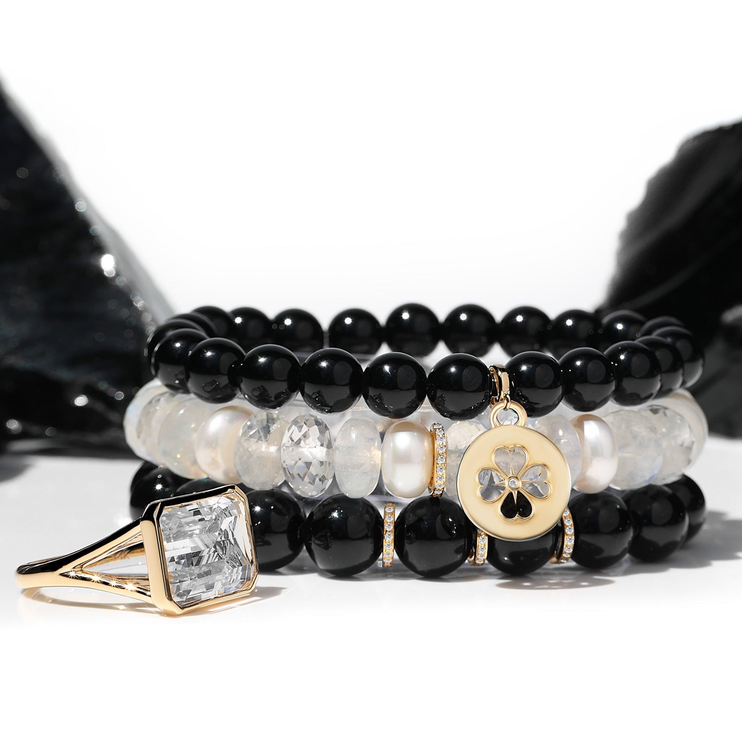 14k Onyx Bracelet with Cut Out Clover Charm - 8mm BG001337