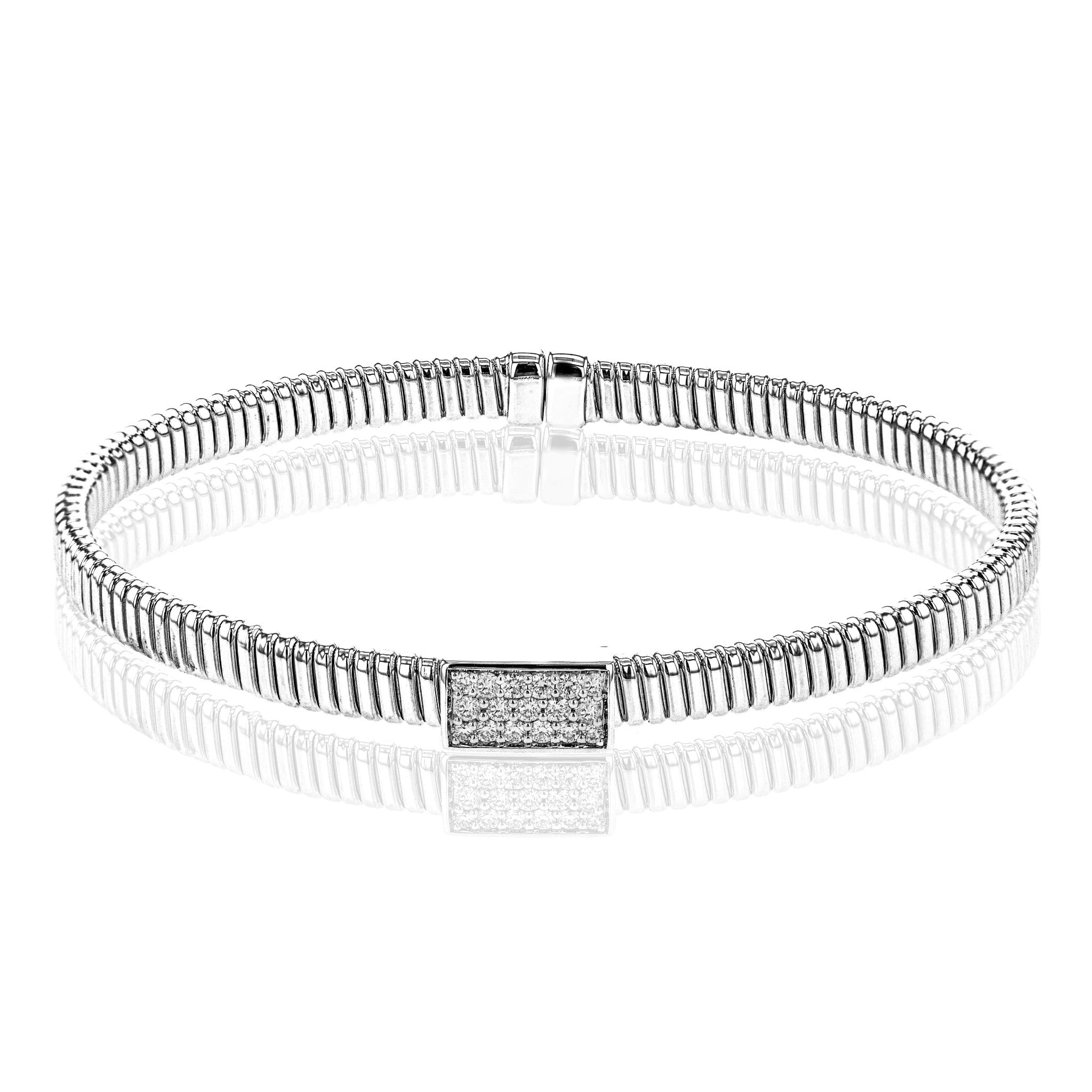 Ribbed Bangle in 18k Gold with Diamonds