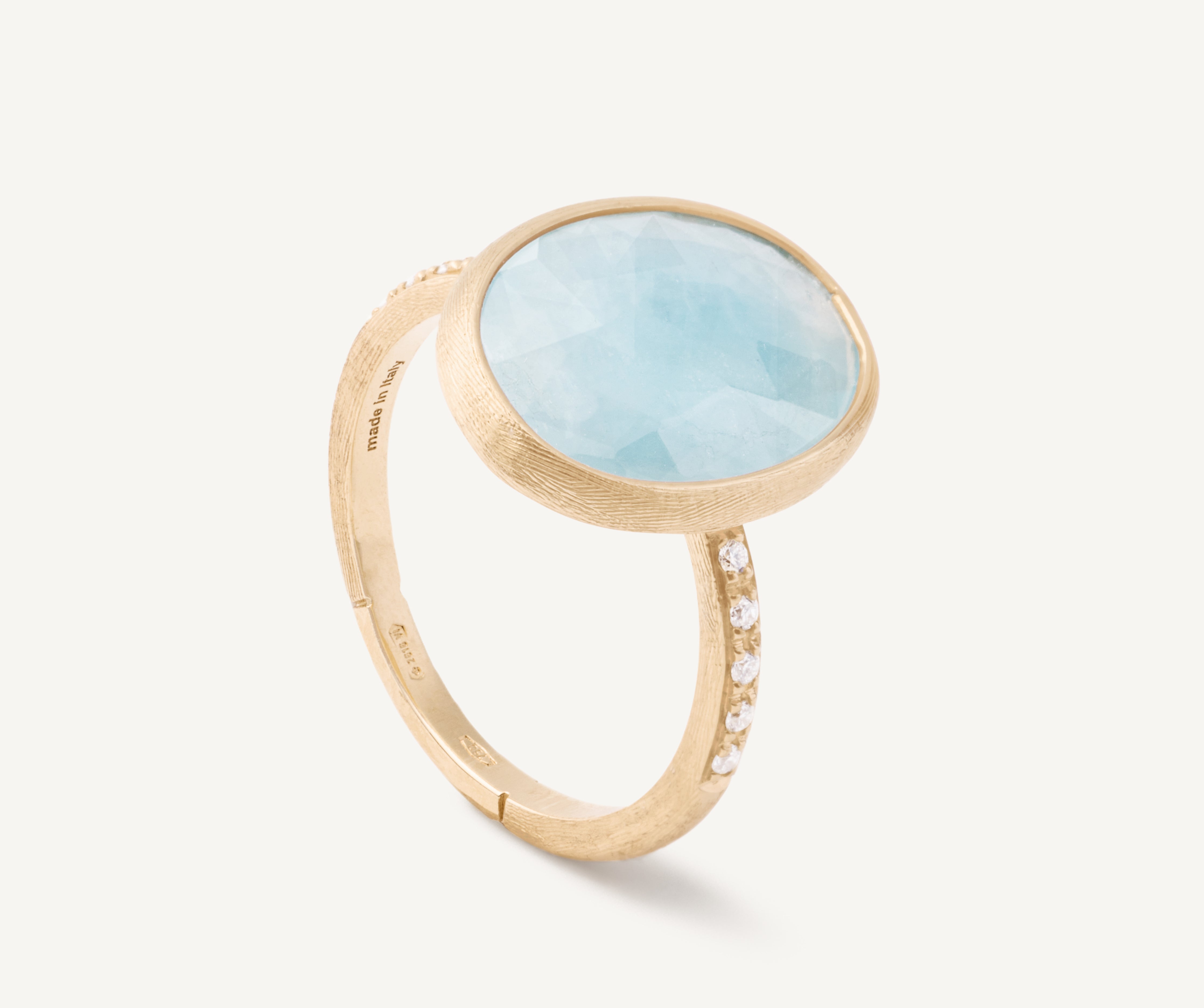 18kt yellow gold aquamarine and diamond ring