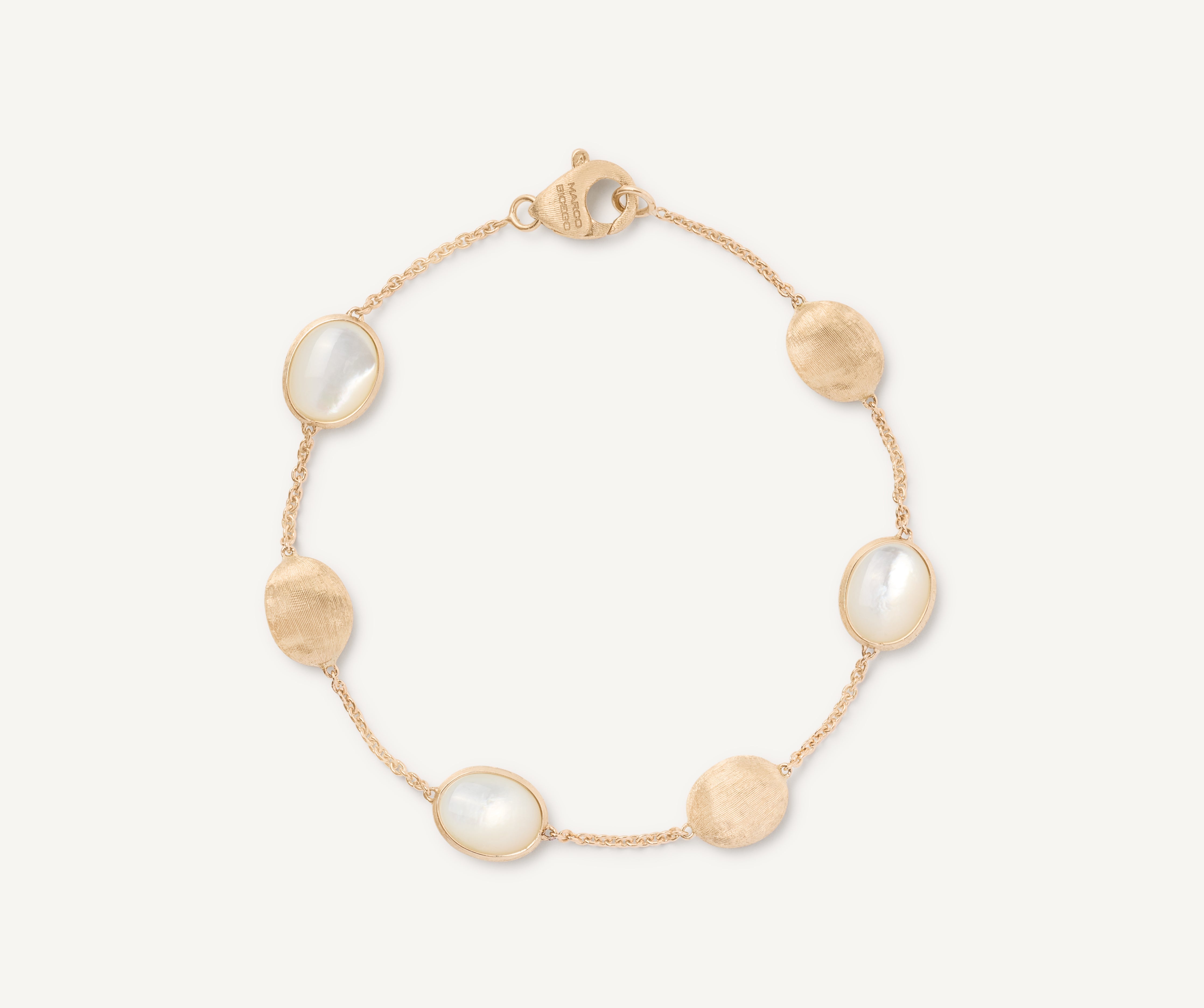 18kt yellow gold bracelet with ovals and mother-of-pearl