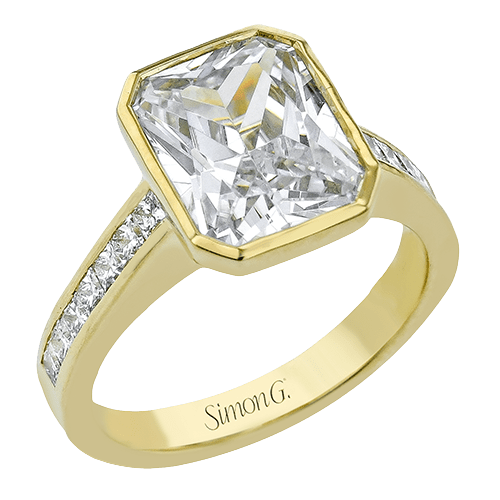 emerald-cut-engagement-ring-in-18k-gold-with-diamonds