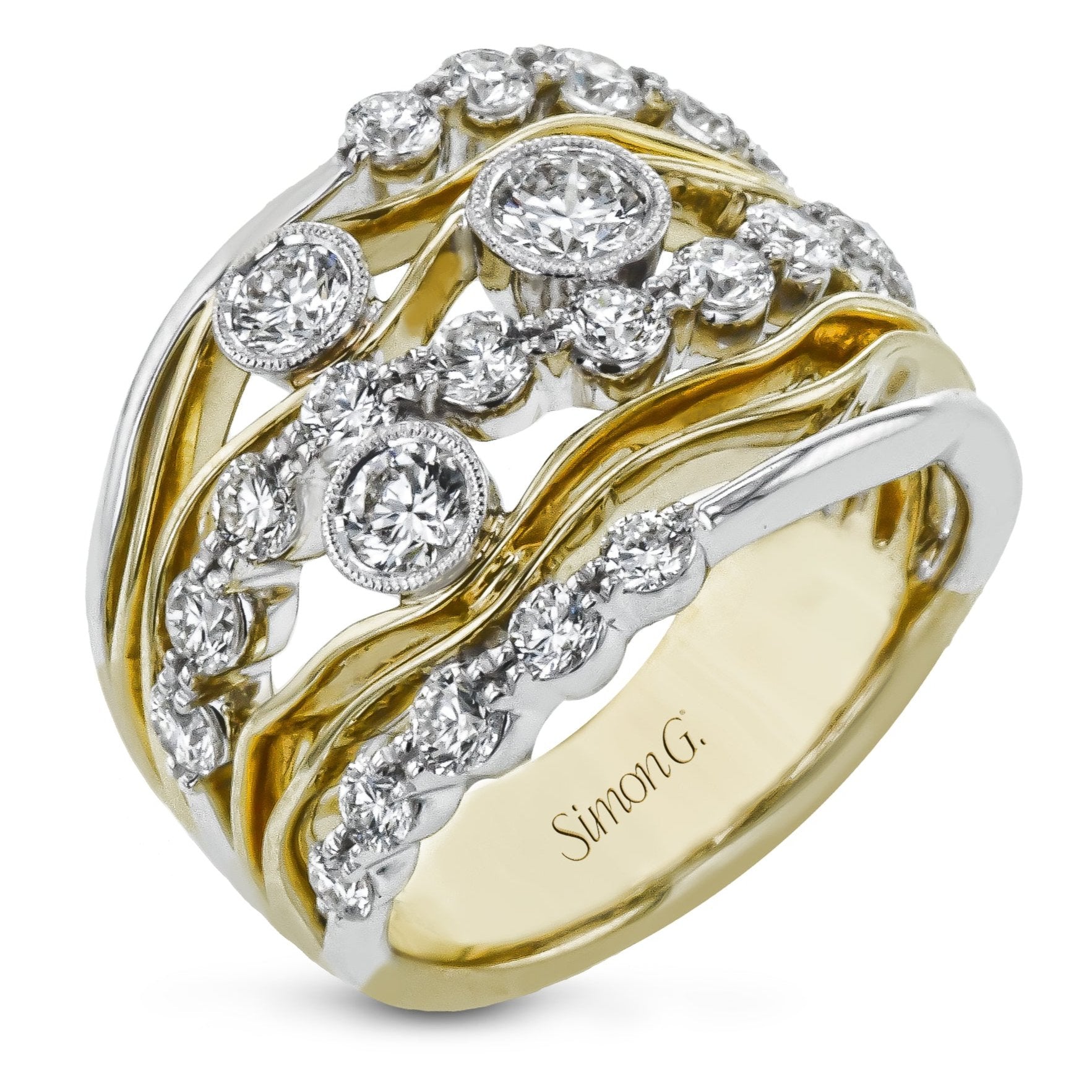Fashion Ring In 18k Gold With Diamonds