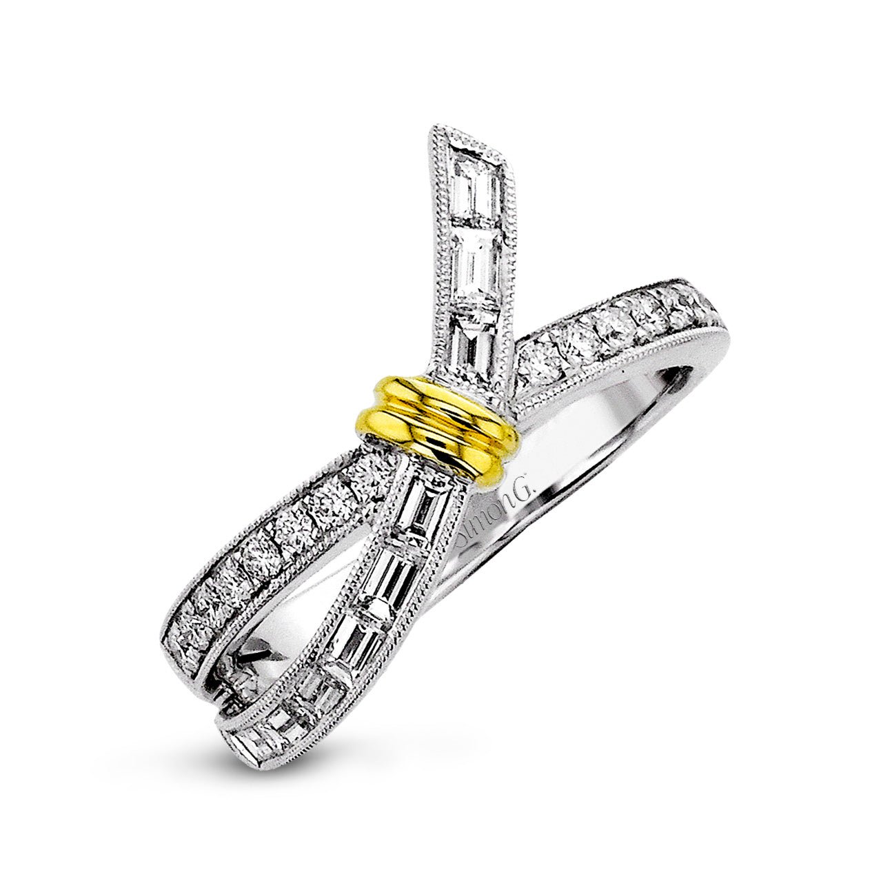 Fashion Ring In 18k Gold With Diamonds