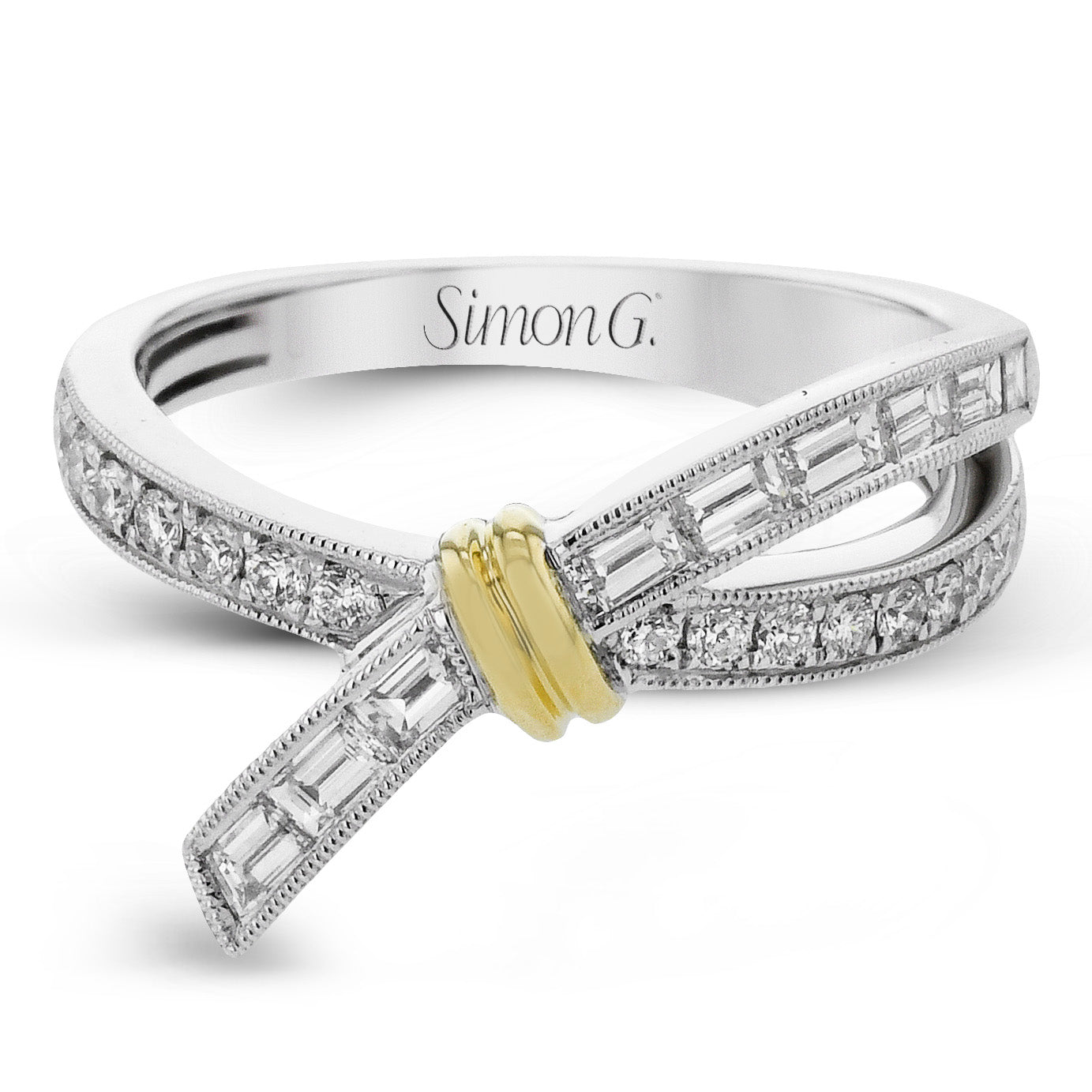 Fashion Ring In 18k Gold With Diamonds