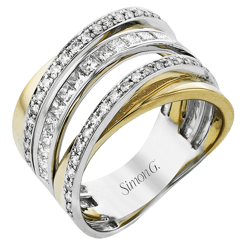 Fashion Ring in 18k Gold with Diamonds
