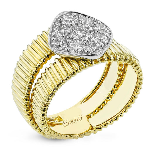 Fashion Ring In 18k Gold With Diamonds