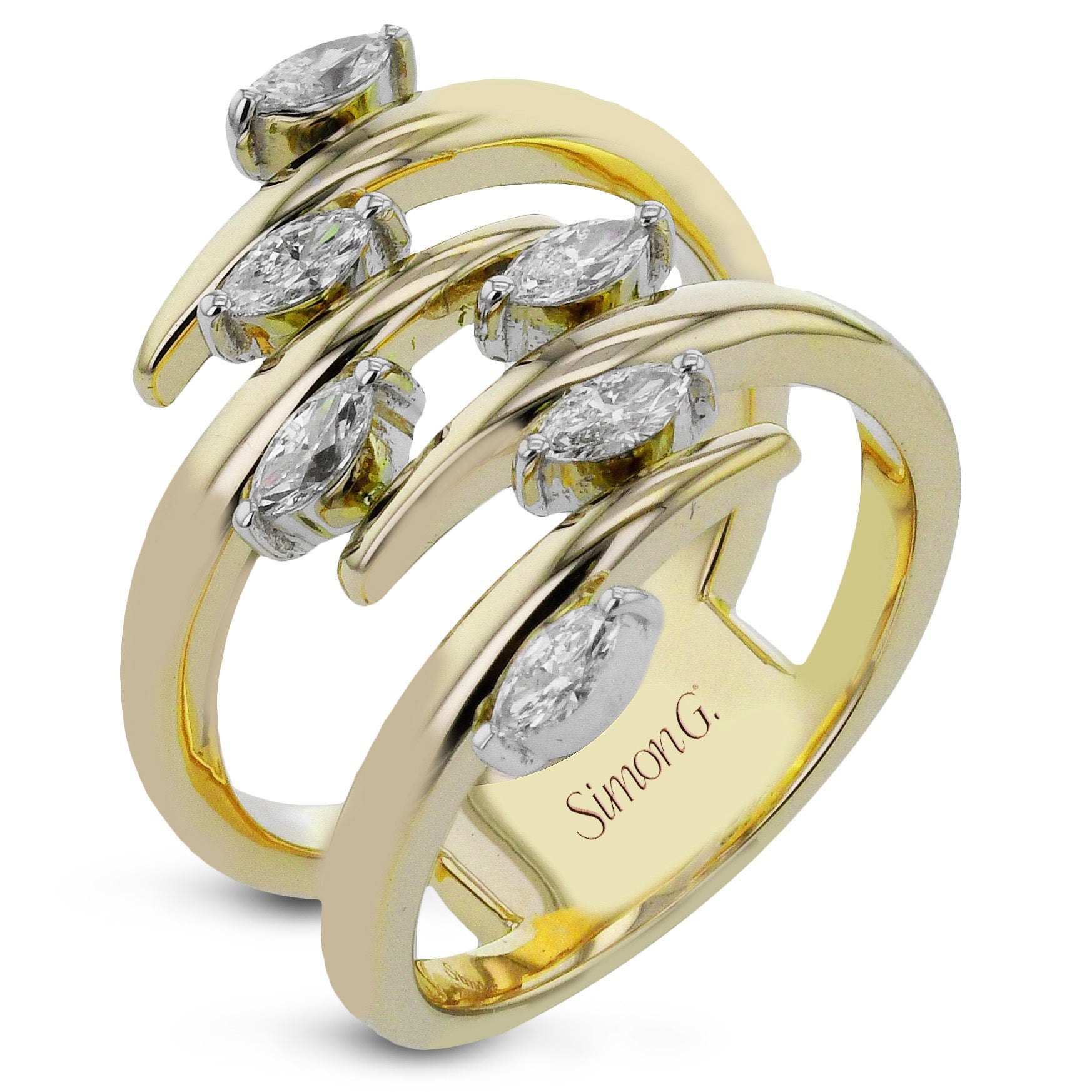 Fashion Ring in 18k Gold with Diamonds