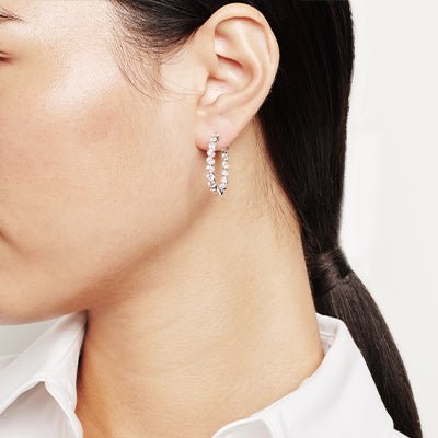 hoop-earrings-in-18k-gold-with-diamonds LE4681