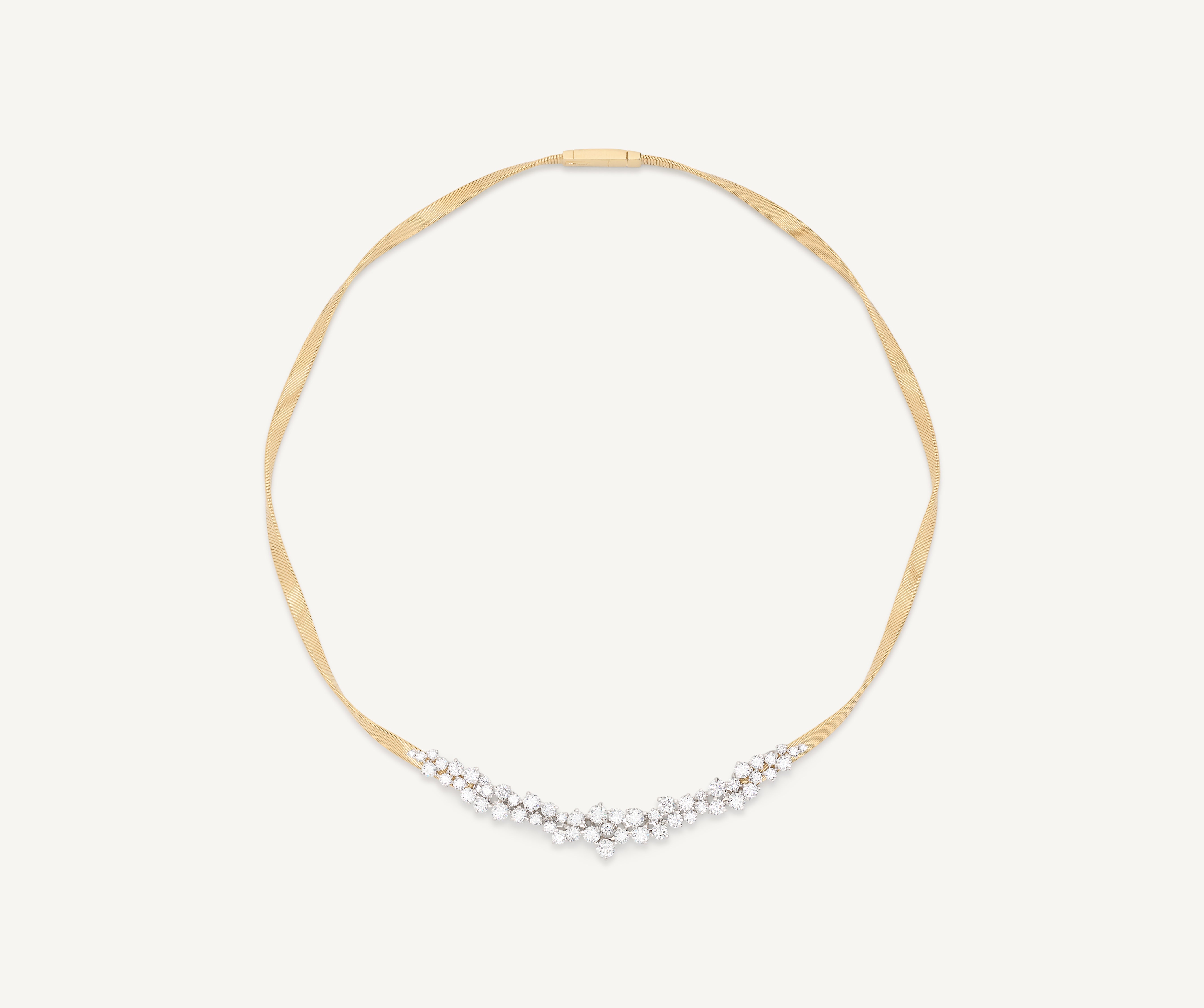 18kt yellow gold thin necklace with graduated diamond cluster