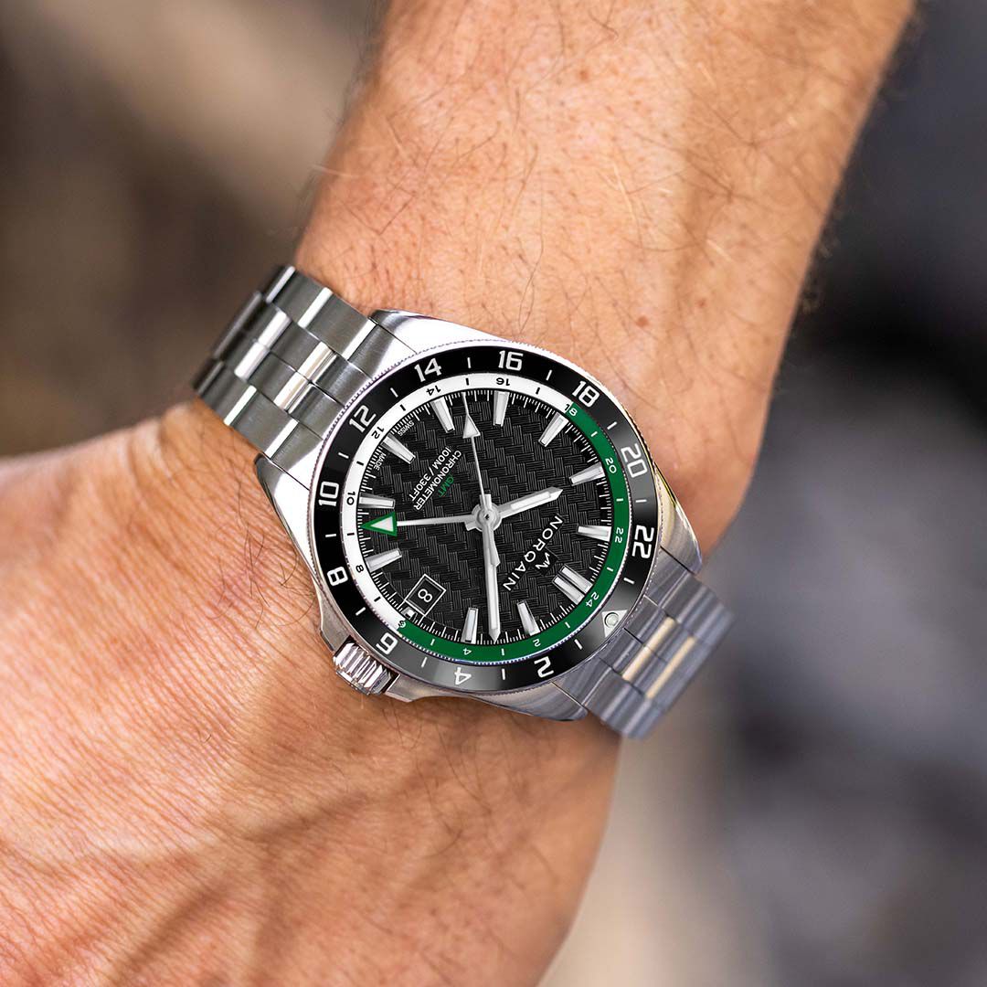 norqain-adventure-neverest-gmt-black-dial-green-and-white-ring-stainless-steel-automatic-watch-nn1100sc1cg-be111-150ssg