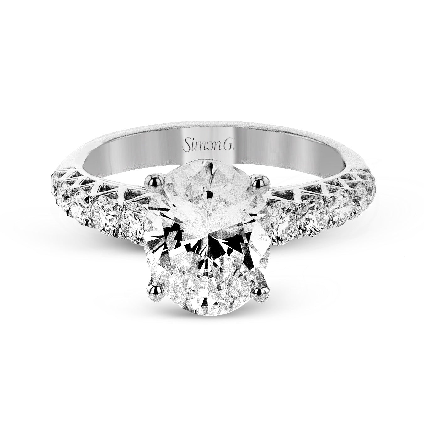 oval-cut-engagement-ring-in-18k-gold-with-diamonds