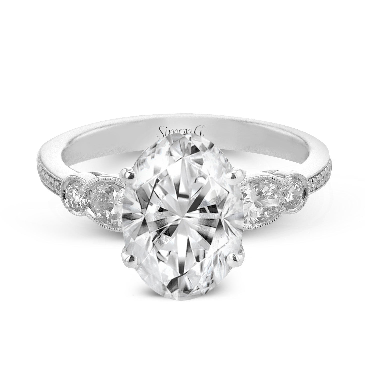 oval-cut-engagement-ring-in-18k-gold-with-diamonds