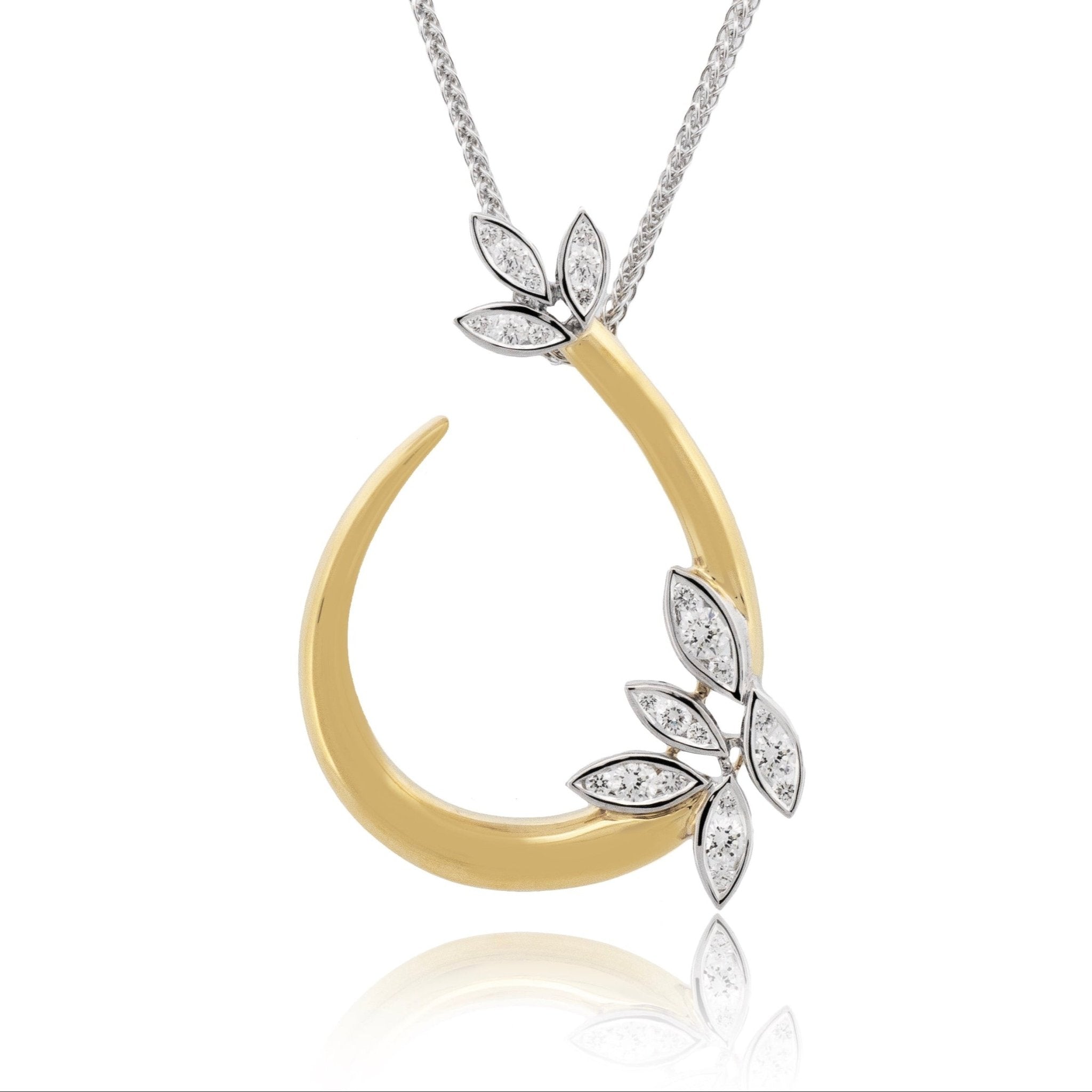 Pendant Necklace in 18k Gold with Diamonds