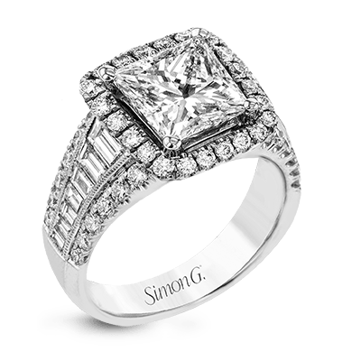 princess-cut-halo-engagement-ring-in-18k-gold-with-diamonds