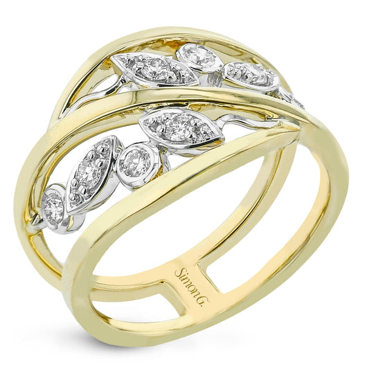 Fashion Ring in 18k Gold with Diamonds