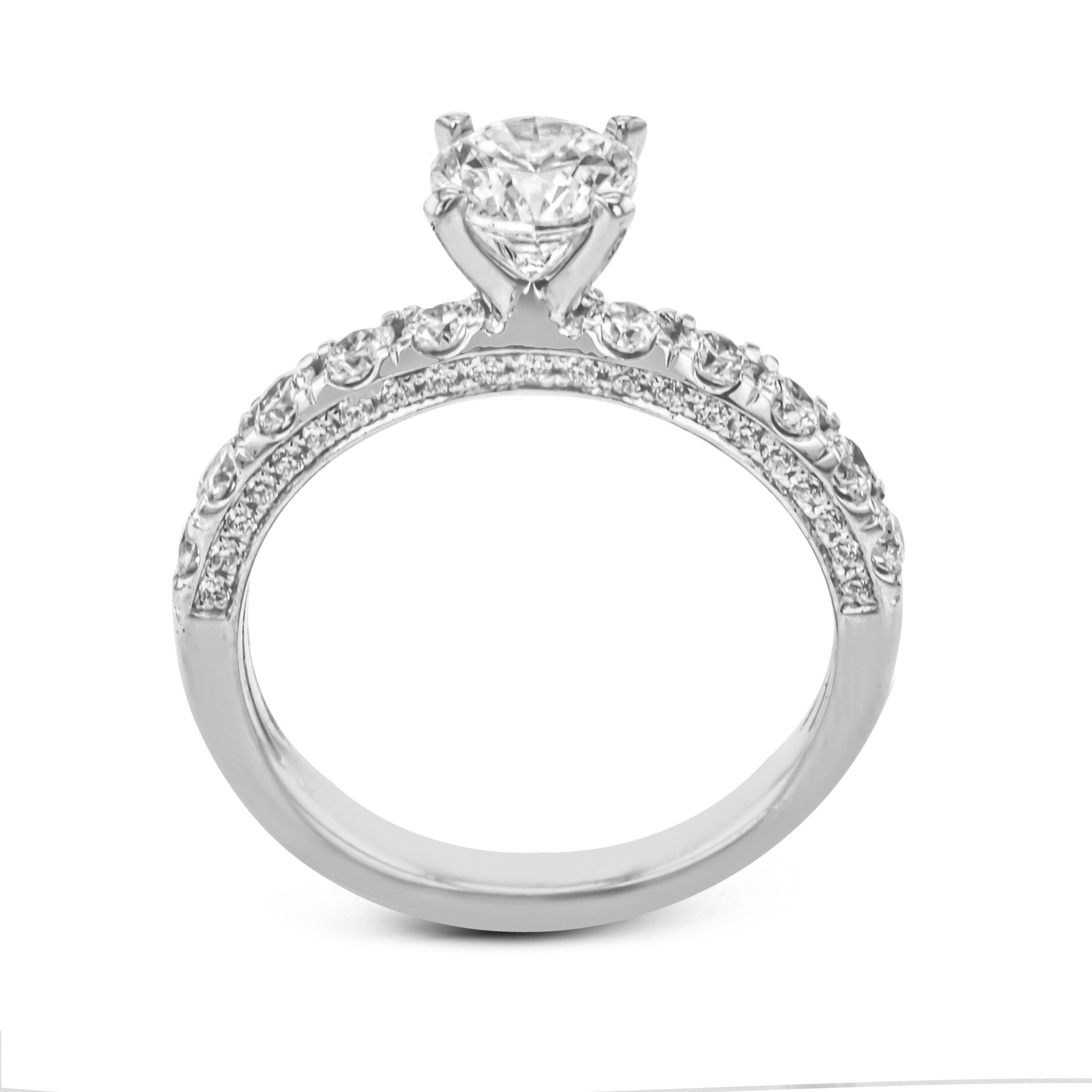 round-cut-engagement-ring-in-18k-gold-with-diamonds