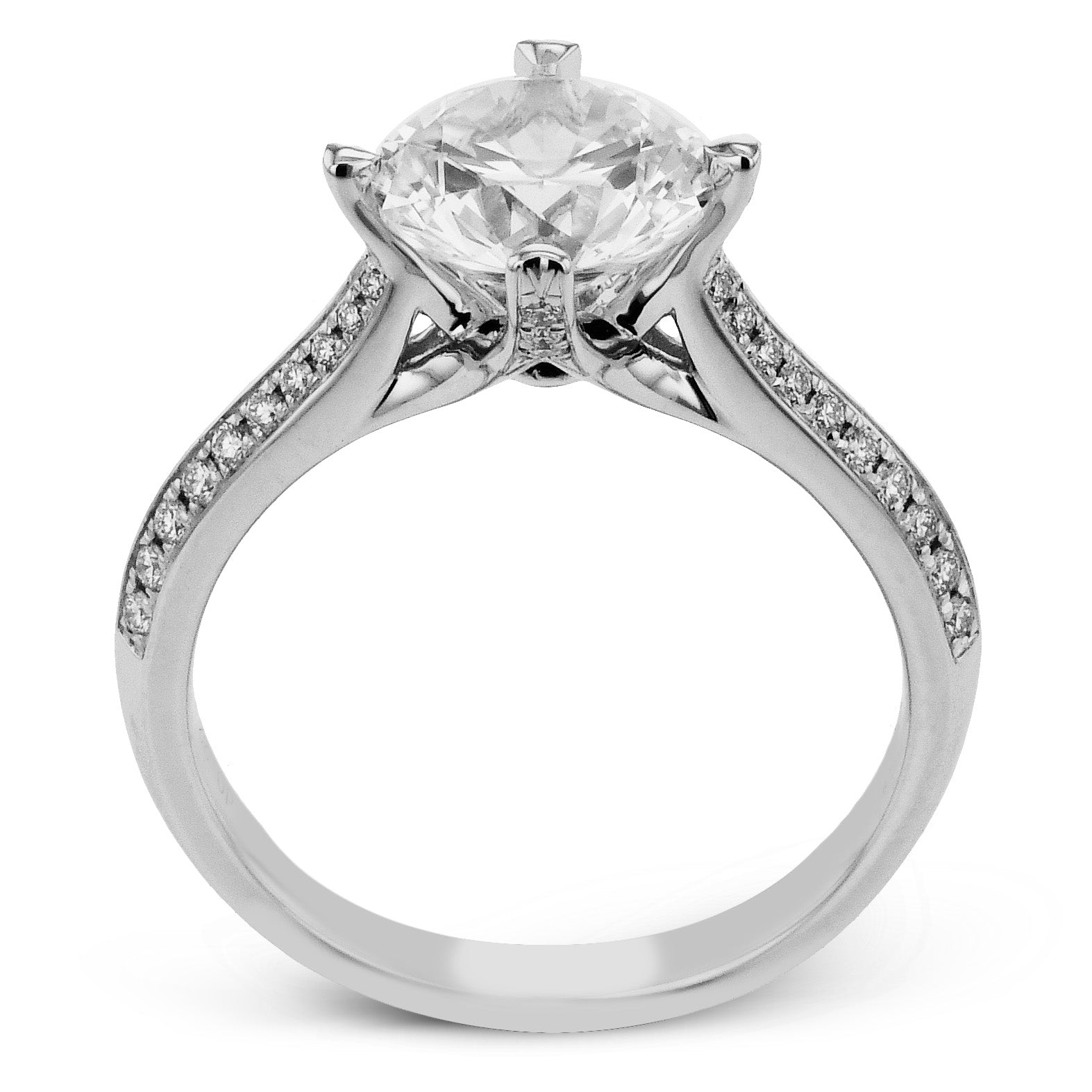 round-cut-engagement-ring-in-18k-gold-with-diamonds