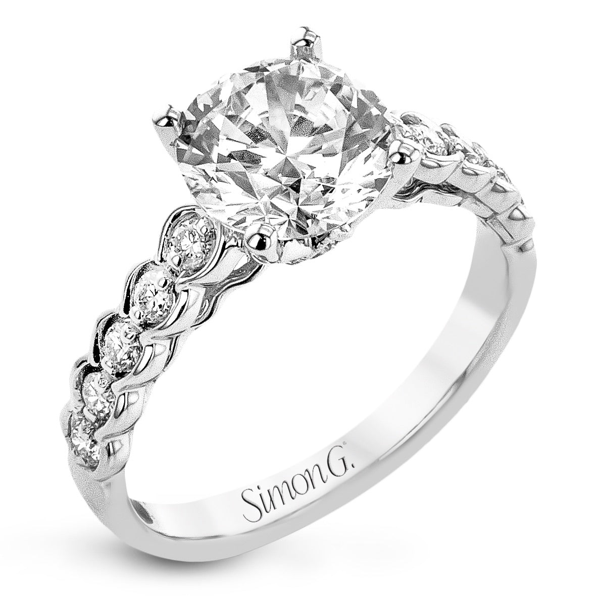 round-cut-engagement-ring-in-18k-gold-with-diamonds
