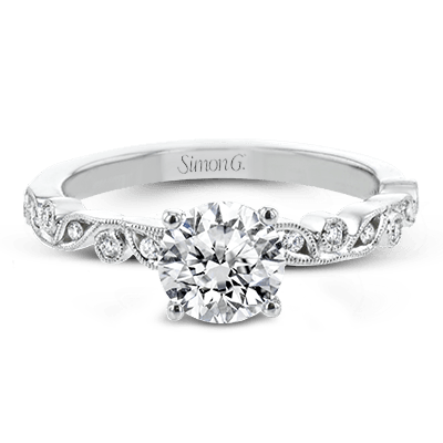 round-cut-engagement-ring-in-18k-gold-with-diamonds