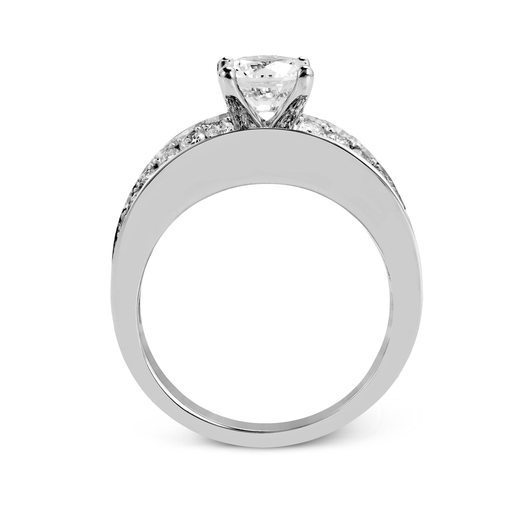 round-cut-simon-set-engagement-ring-in-18k-gold-with-diamonds