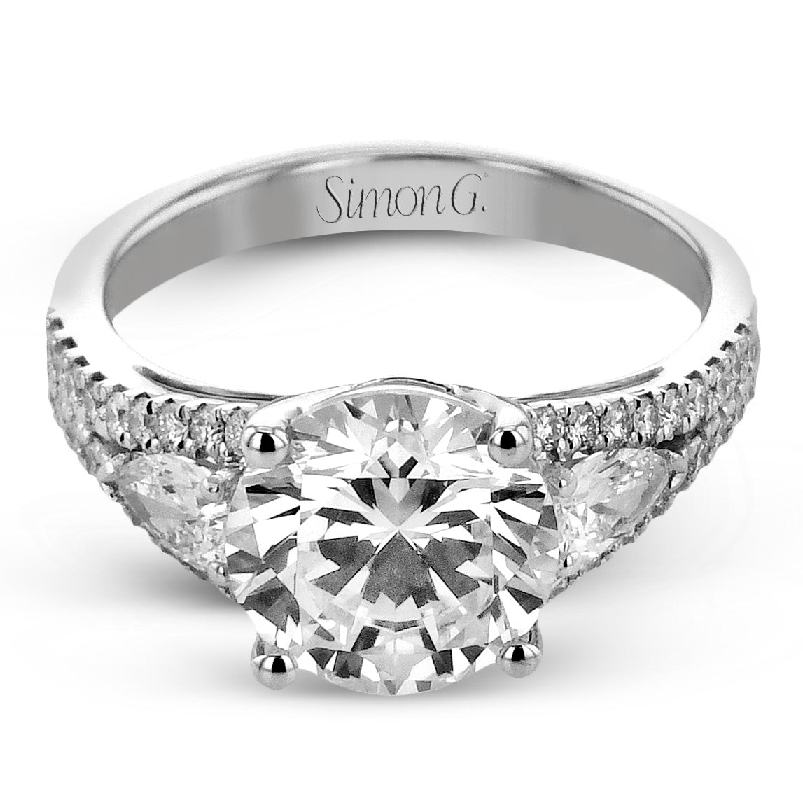 round-cut-three-stone-engagement-ring-in-18k-gold-with-diamonds