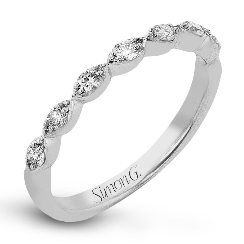 Wedding Band in 18k Gold with Diamonds