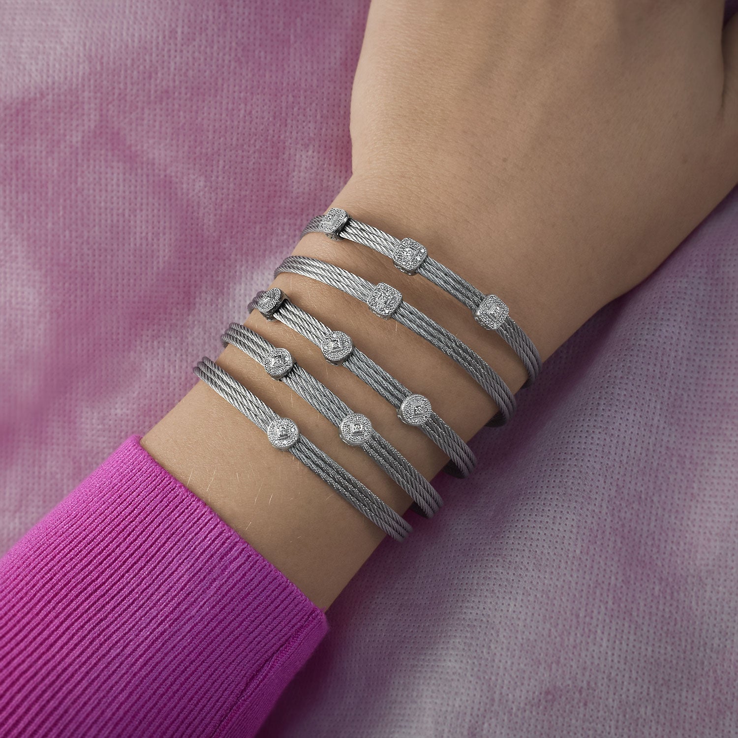 ALOR Grey Cable Classic Stackable Bracelet with Triple Square Station set in 18kt White Gold